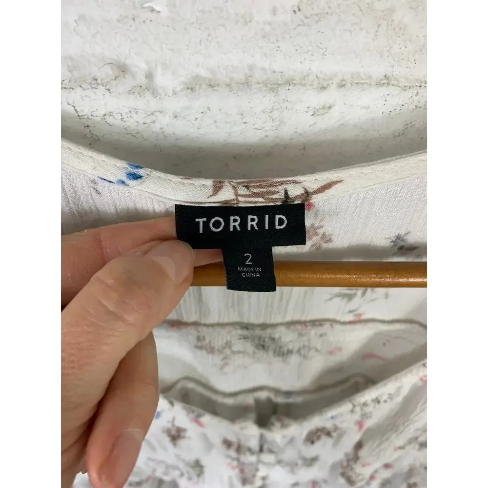 Torrid Women's Floral Draped Empire Boho Blouse Top 3/4 Sleeves White Size 2X - Picture 3 of 4
